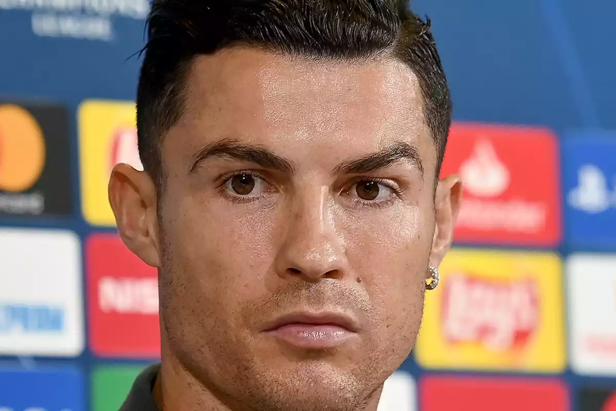 Cristiano Ronaldo durante la conferencia de la Champions League 2019 - mlokomotiv mosca.