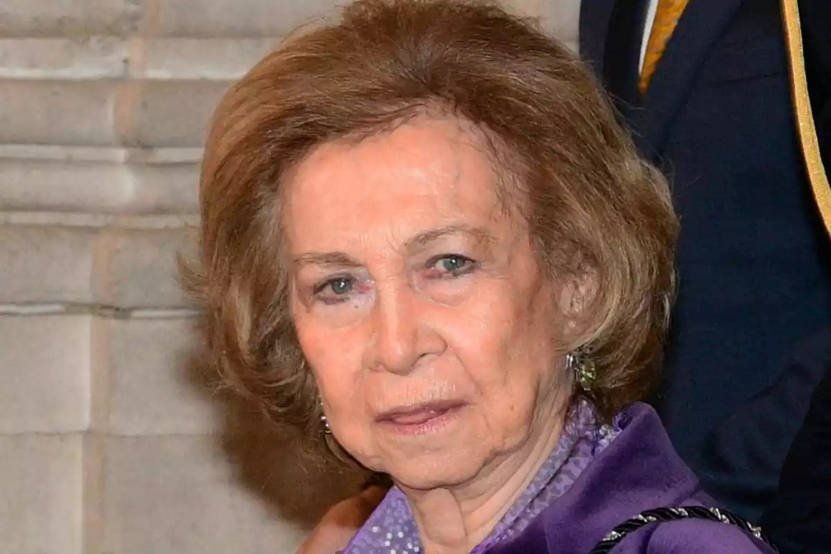 La Reina Doña Sofía en la entrega del Premio Reina Sofía de Poesía Iberoamericana a Olvido García Valdés