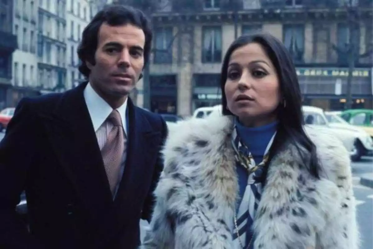 Imagen de Julio Iglesias e Isabel Preysler cuando eran jóvenes Imagen de Julio Iglesias e Isabel Preysler cuando eran jóvenes