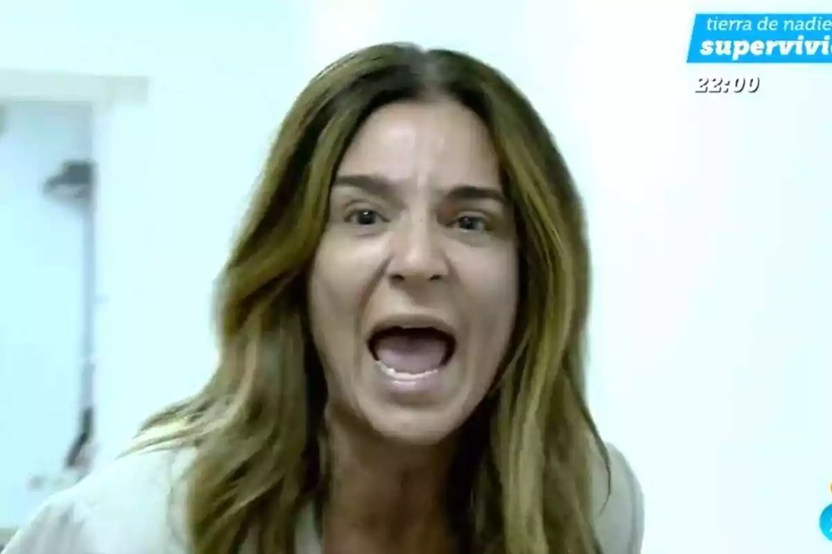 Captura de Raquel Bollo muy enfadada en el programa de 'Sálvame' del 23 de mayo de 2023